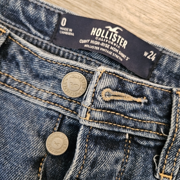 Hollister Curvy High-Rise Mom Short - Picture 4 of 4